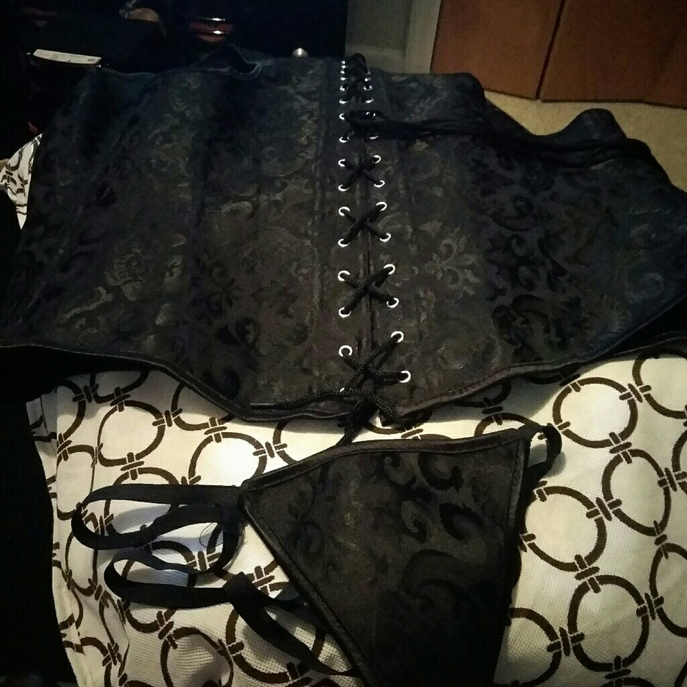 Waist trainer with matching thongs